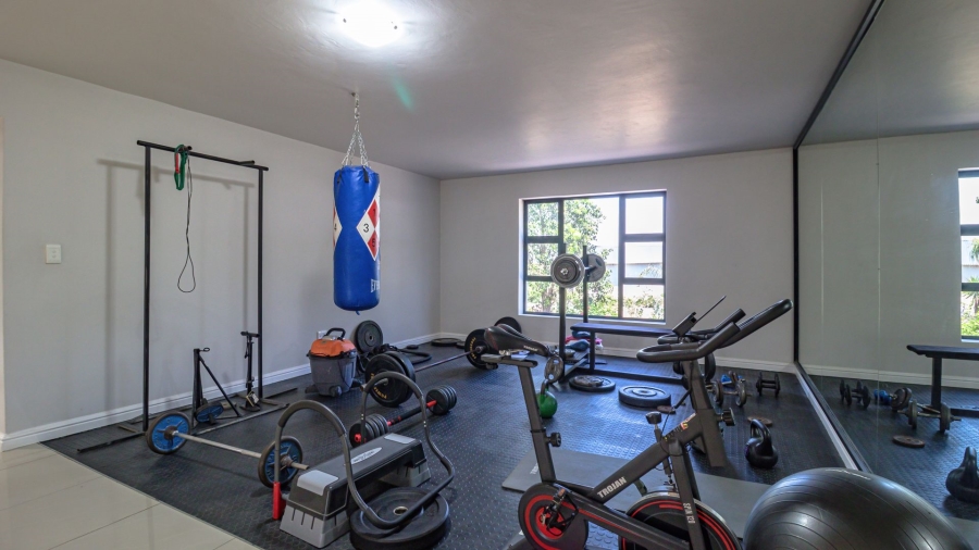 6 Bedroom Property for Sale in Stellenbosch Farms Western Cape